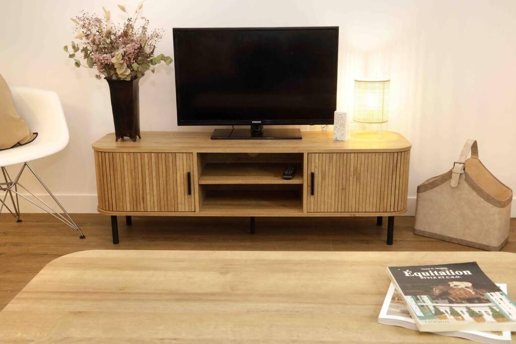 Paddock Prestige By La Boite En Plus Chantilly Bagian luar foto